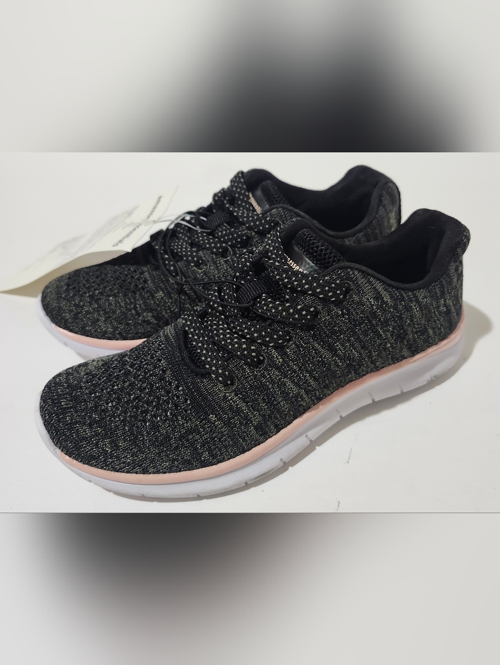 Amazon Essentials Kids Lightweight Breathable Athletic Running Shoes Size 13